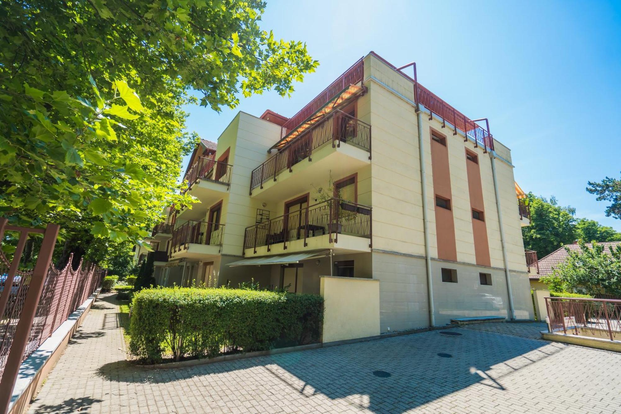 Plazs Home Apartman Siófok Exterior foto